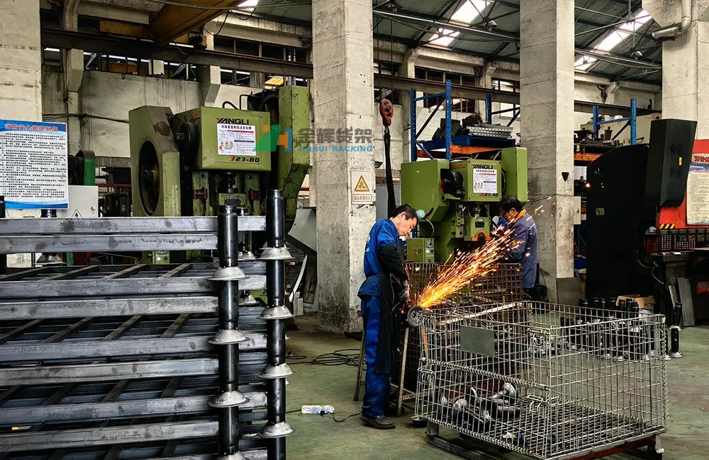 Conas Monaróir Racking Pallet Iontaofa a Roghnaigh sa tSín